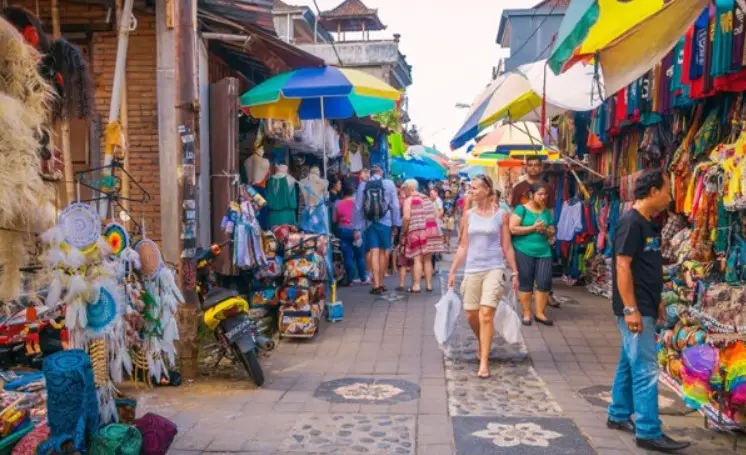 Traditional Art Market