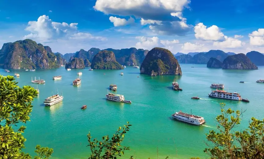 Ha Long Bay